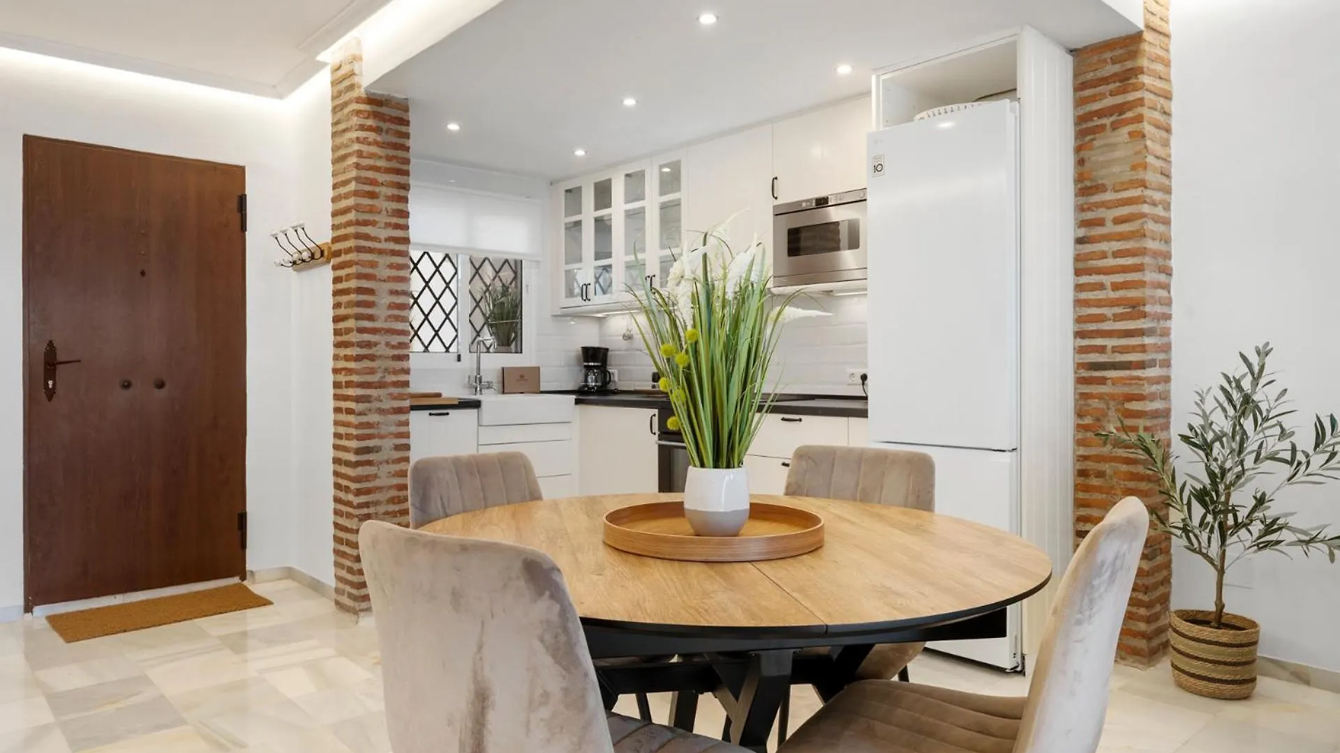 מיחאס קוסטה Casa Marrakech By Costarentals- Ref 40 0*, מיחאס קוסטה